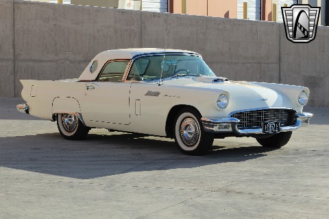 1957 Ford Thunderbird image 7