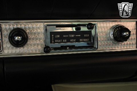 1957 Ford Thunderbird image 106