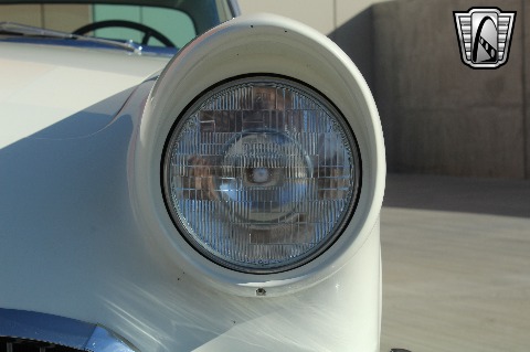 1957 Ford Thunderbird image 59