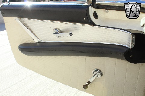 1957 Ford Thunderbird image 109