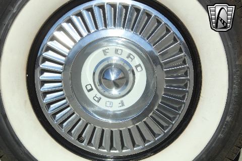 1957 Ford Thunderbird image 87