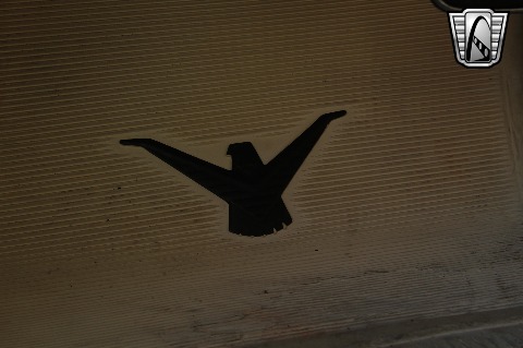 1957 Ford Thunderbird image 110