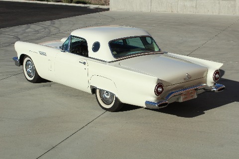 1957 Ford Thunderbird image 14