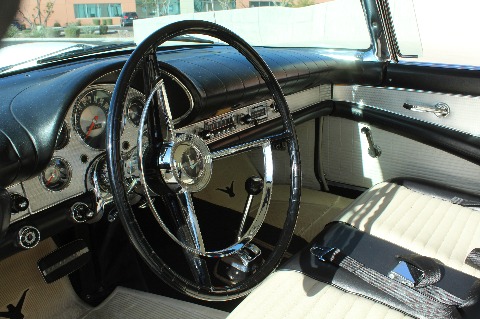 1957 Ford Thunderbird image 99