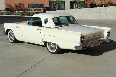 1957 Ford Thunderbird image 22