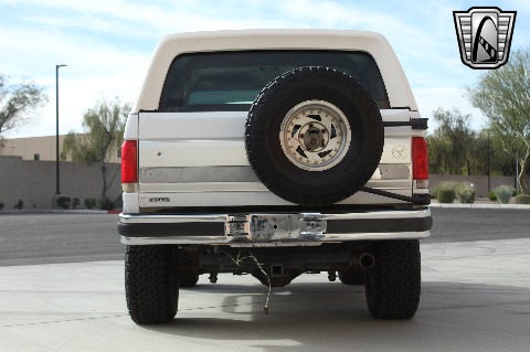 1987 Ford Bronco image 29