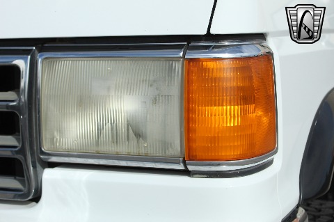 1987 Ford Bronco image 55