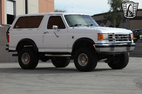 1987 Ford Bronco image 5