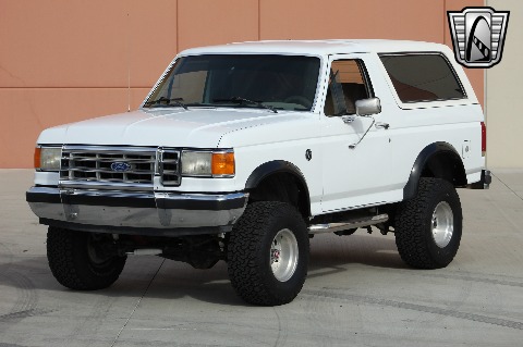 1987 Ford Bronco image 6