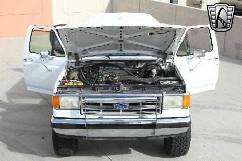 1987 Ford Bronco image 33