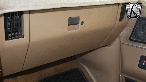 1987 Ford Bronco image 89