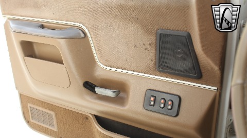 1987 Ford Bronco image 90