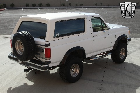 1987 Ford Bronco image 14