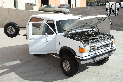 1987 Ford Bronco image 40