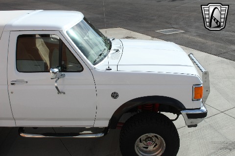 1987 Ford Bronco image 41