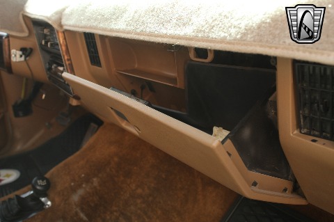 1987 Ford Bronco image 95