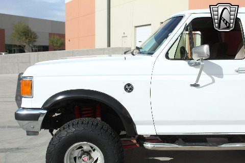 1987 Ford Bronco image 44