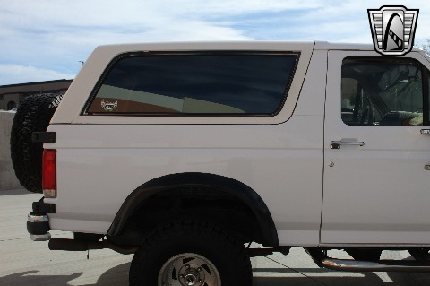 1987 Ford Bronco image 46