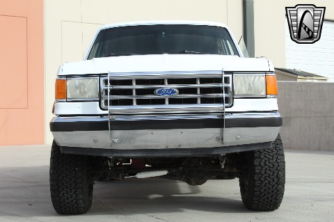 1987 Ford Bronco image 25