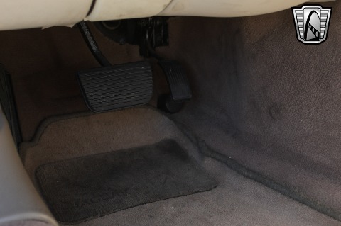 2000 Jaguar XK8 image 84