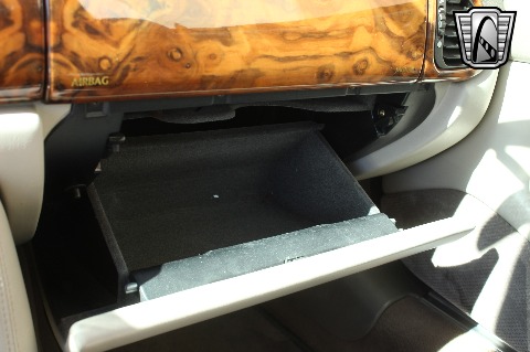 2000 Jaguar XK8 image 90