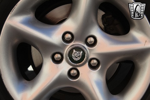 2000 Jaguar XK8 image 65