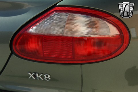 2000 Jaguar XK8 image 67