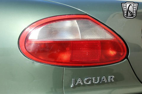 2000 Jaguar XK8 image 68