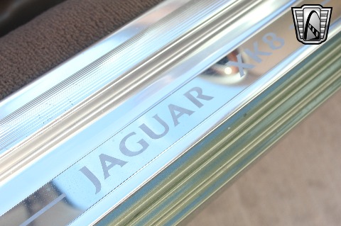 2000 Jaguar XK8 image 95