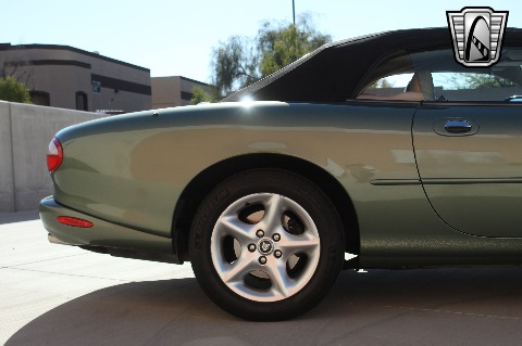 2000 Jaguar XK8 image 44