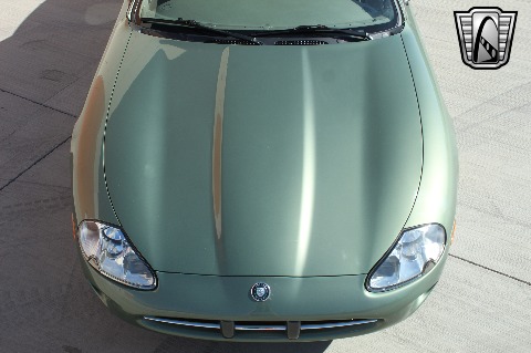 2000 Jaguar XK8 image 46