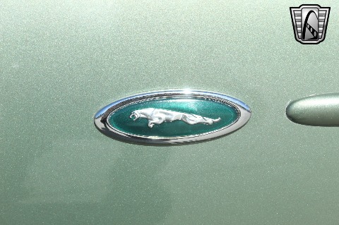 2000 Jaguar XK8 image 76