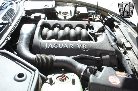 2000 Jaguar XK8 image 103