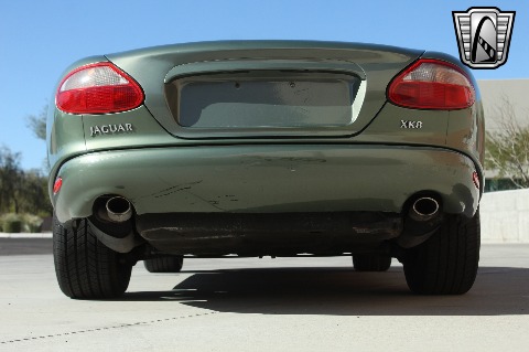 2000 Jaguar XK8 image 26