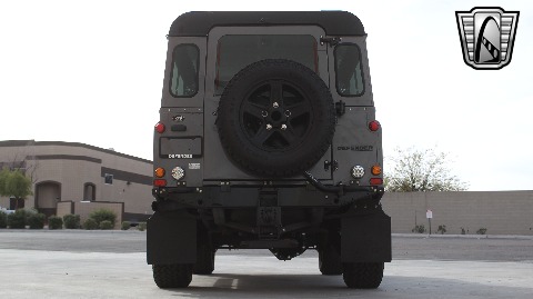 1987 Land Rover Defender image 29