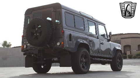 1987 Land Rover Defender image 30