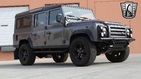 1987 Land Rover Defender image 32
