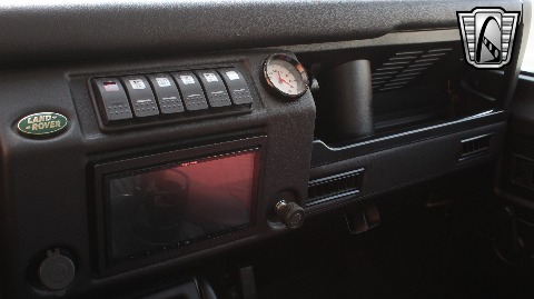 1987 Land Rover Defender image 110