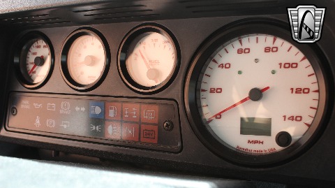 1987 Land Rover Defender image 111