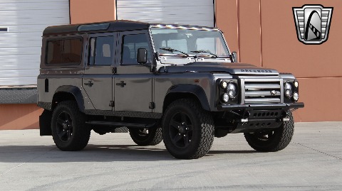 1987 Land Rover Defender image 8