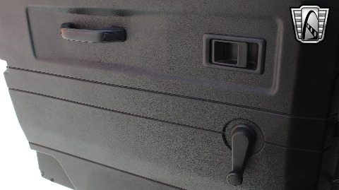 1987 Land Rover Defender image 112