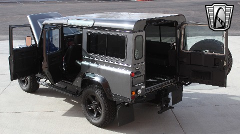 1987 Land Rover Defender image 36