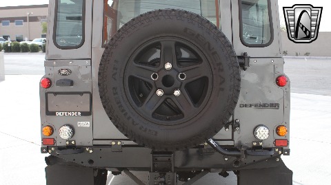 1987 Land Rover Defender image 90