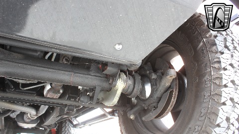 1987 Land Rover Defender image 143