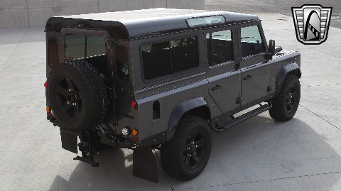 1987 Land Rover Defender image 14