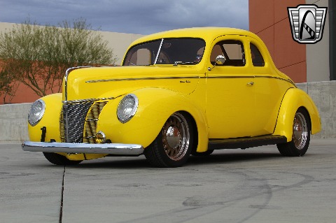 1940 Ford Deluxe image 3