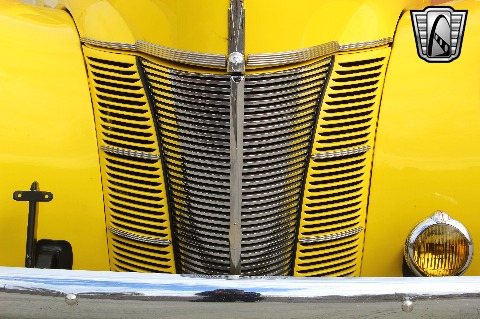 1940 Ford Deluxe image 57