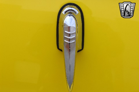 1940 Ford Deluxe image 83