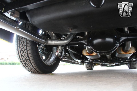 1940 Ford Deluxe image 135