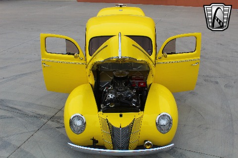 1940 Ford Deluxe image 33